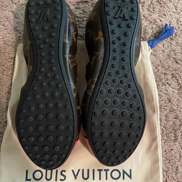 LV Ballerina Flats made in Italy, size 39 IT (US size 9), barely used, like new - Picture 4 of 7
